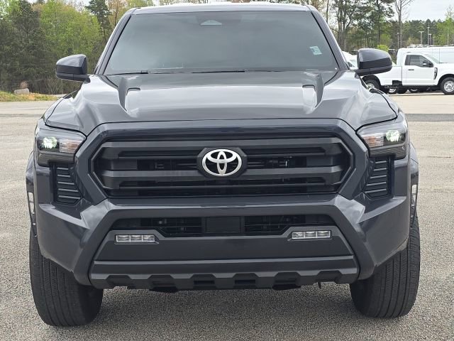 Used 2025 Toyota Tacoma SR5 AWD/4WD image 8