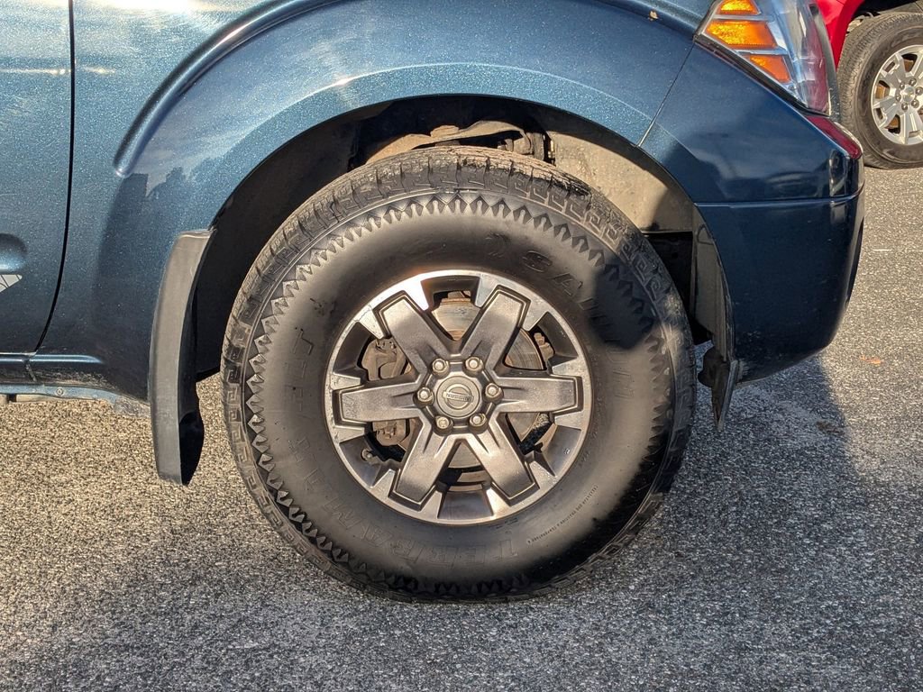 Used 2020 Nissan Frontier PRO-4X w/ Pro-4x Utility Package image 11