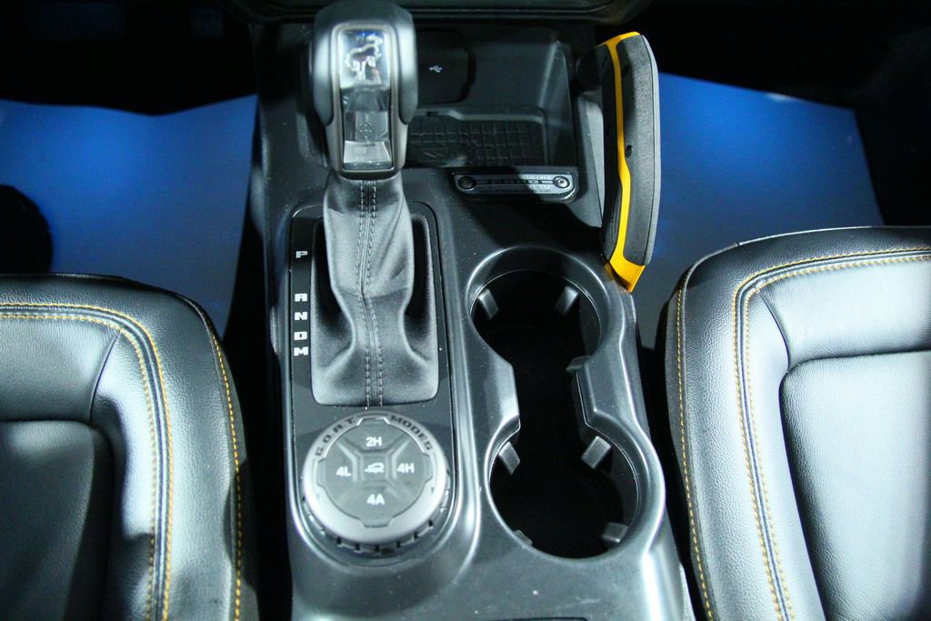 Used 2024 Ford Bronco Badlands image 15