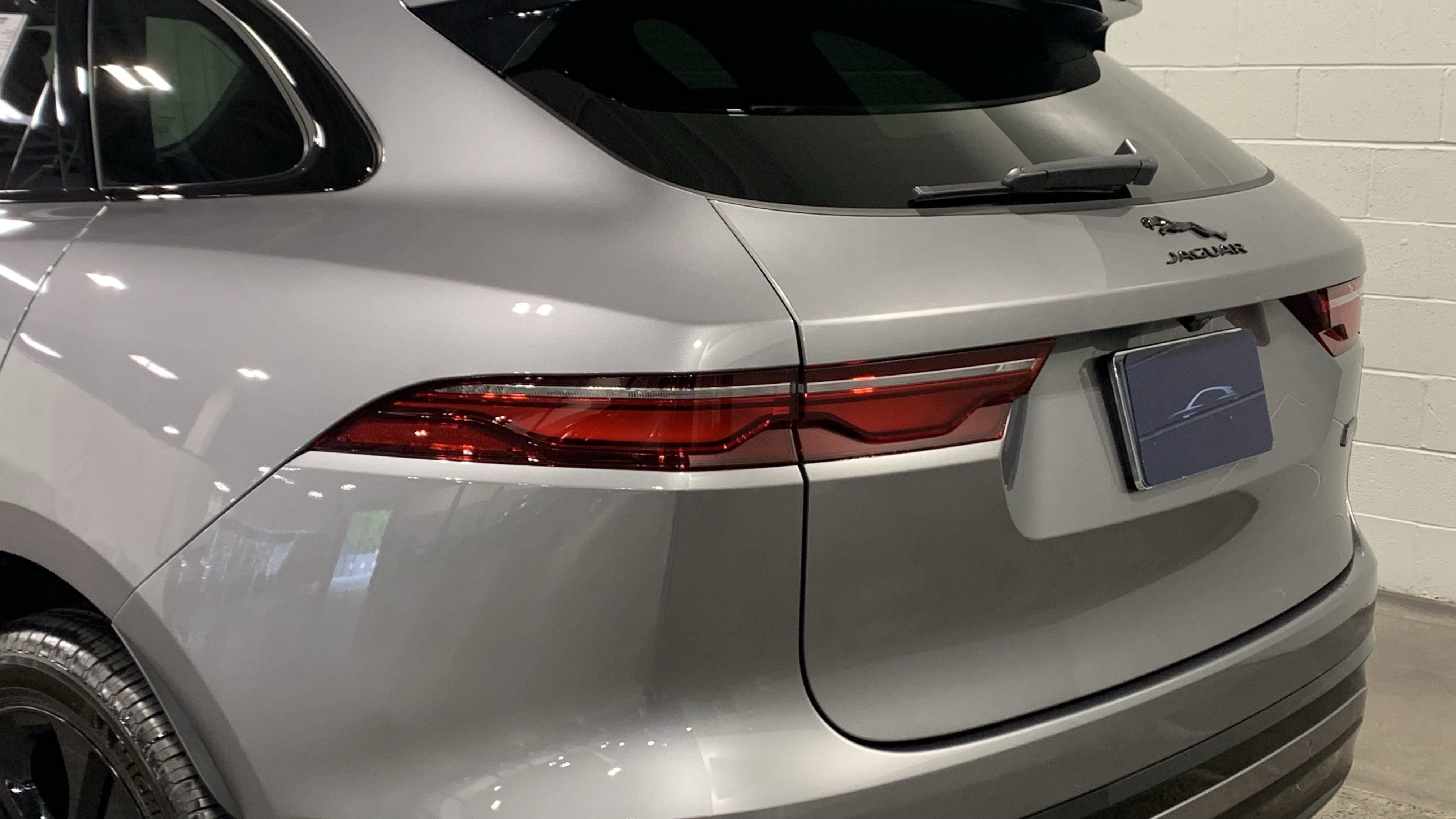 New 2026 Jaguar F-PACE R-Dynamic S image 17