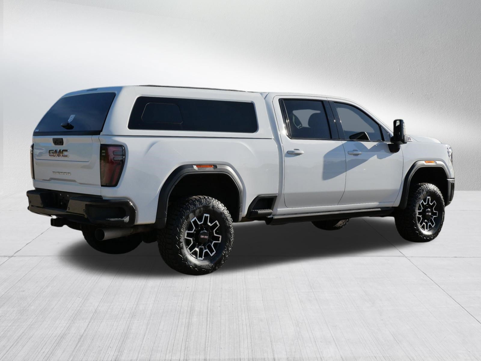 Used 2026 GMC Sierra 2500 AT4X AWD/4WD image 7