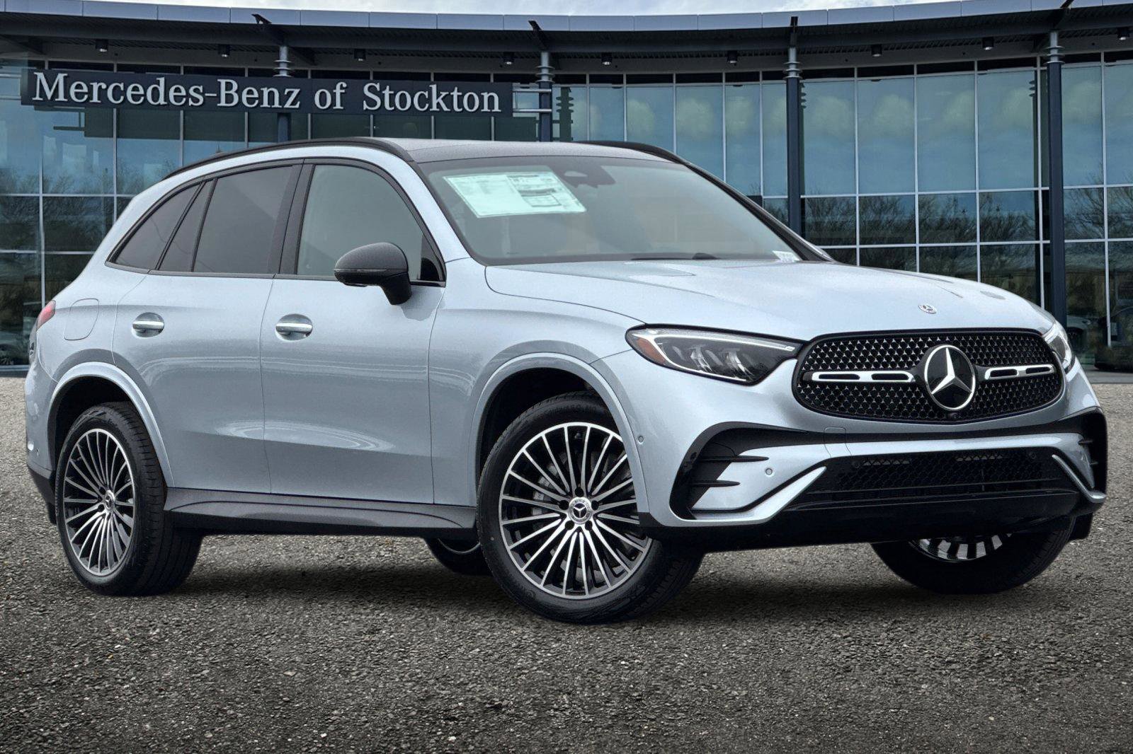 New 2026 Mercedes-Benz GLC 300 4MATIC image 1