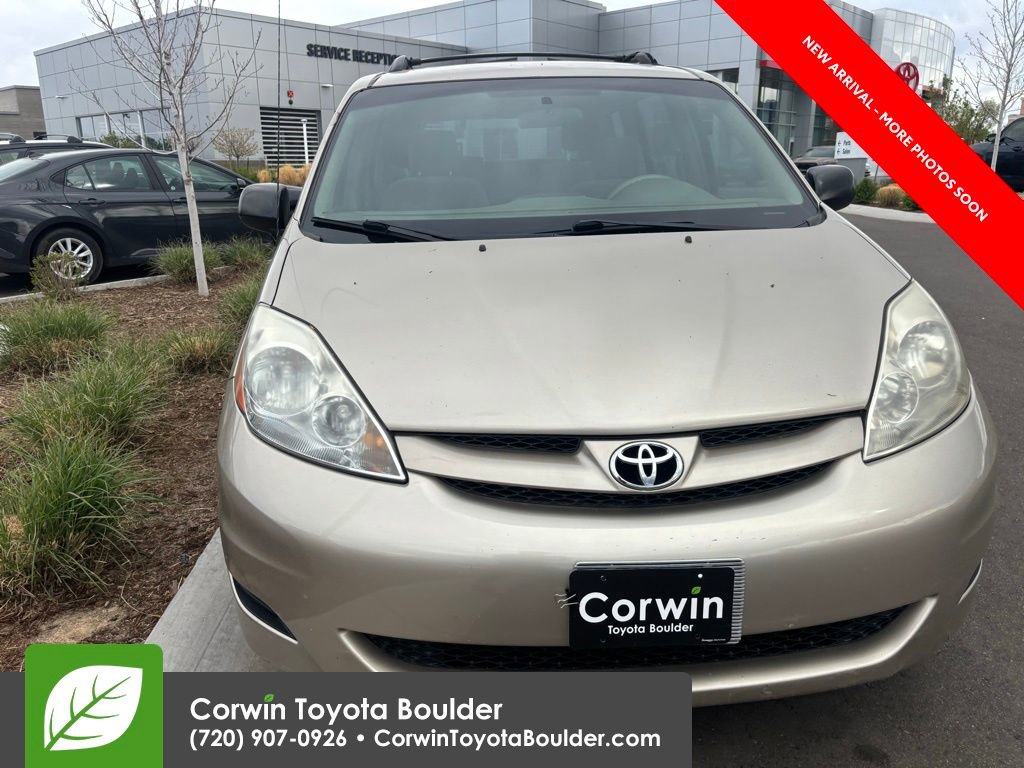 Used 2008 Toyota Sienna CE image 2