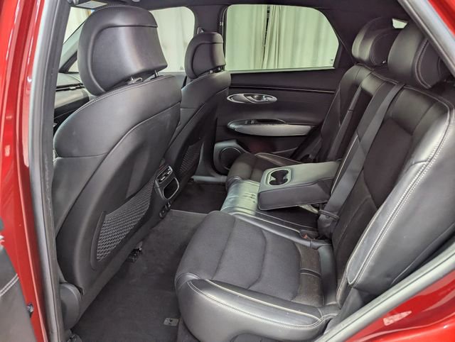 Used 2022 Genesis GV70 3.5T Sport image 9