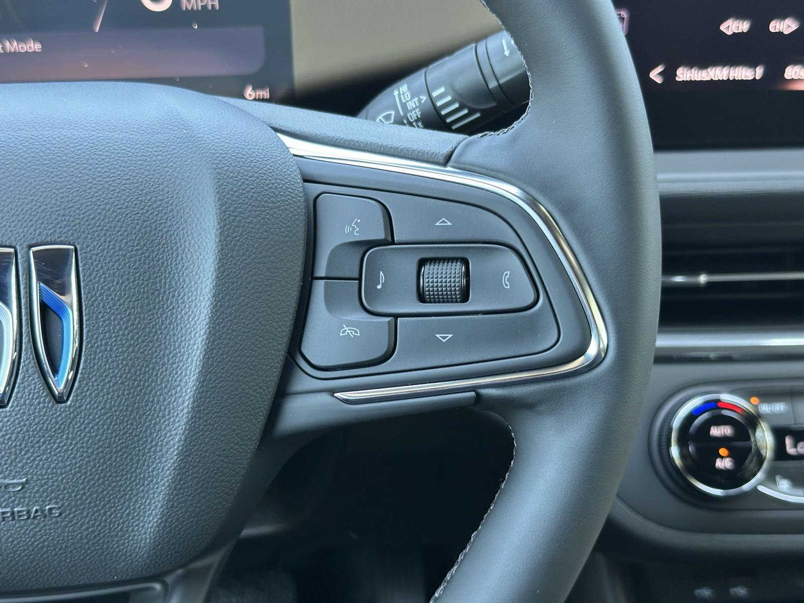 New 2025 Buick Envista Preferred w/ Convenience I Package image 9