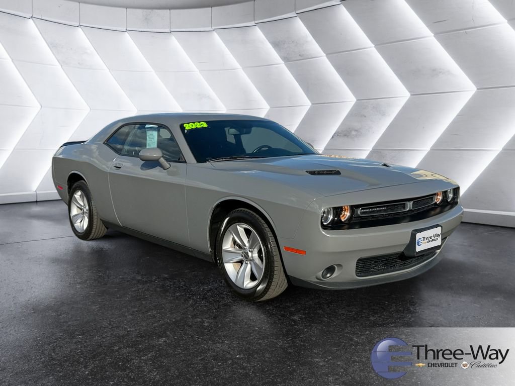 Used 2023 Dodge Challenger SXT image 7