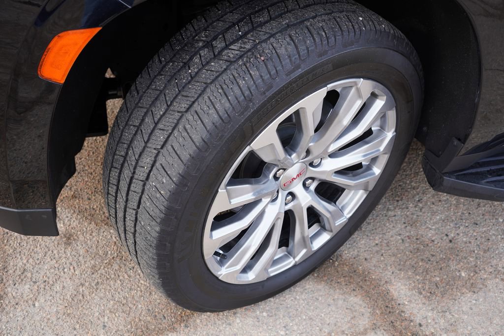 Certified 2023 GMC Yukon Denali image 13