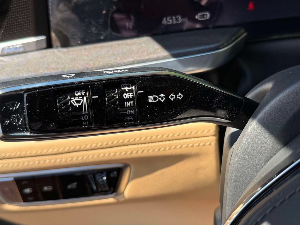 Used 2025 Cadillac Escalade IQ Luxury 2 AWD/4WD image 30
