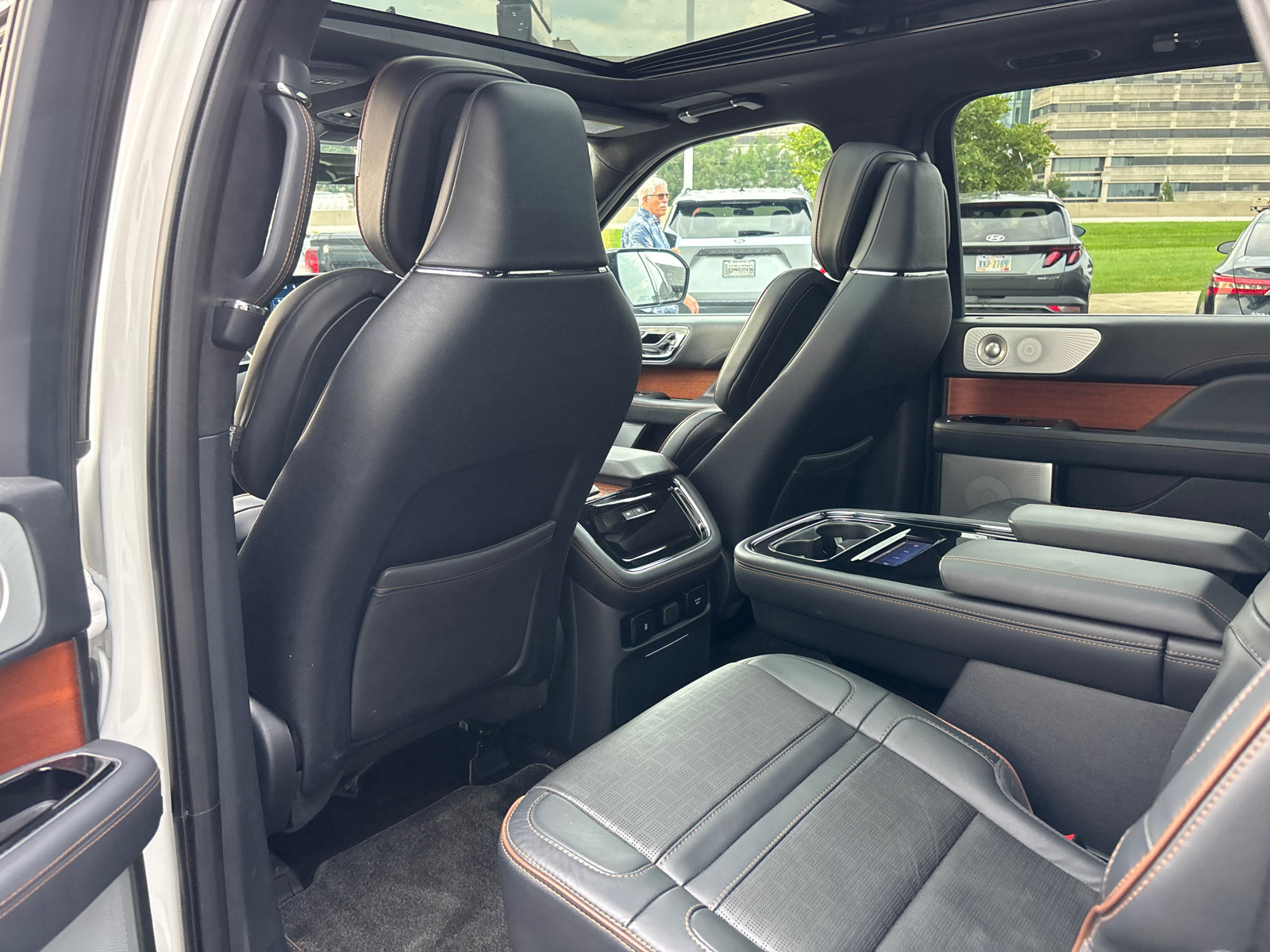 Used 2023 Lincoln Navigator L Black Label AWD/4WD image 26