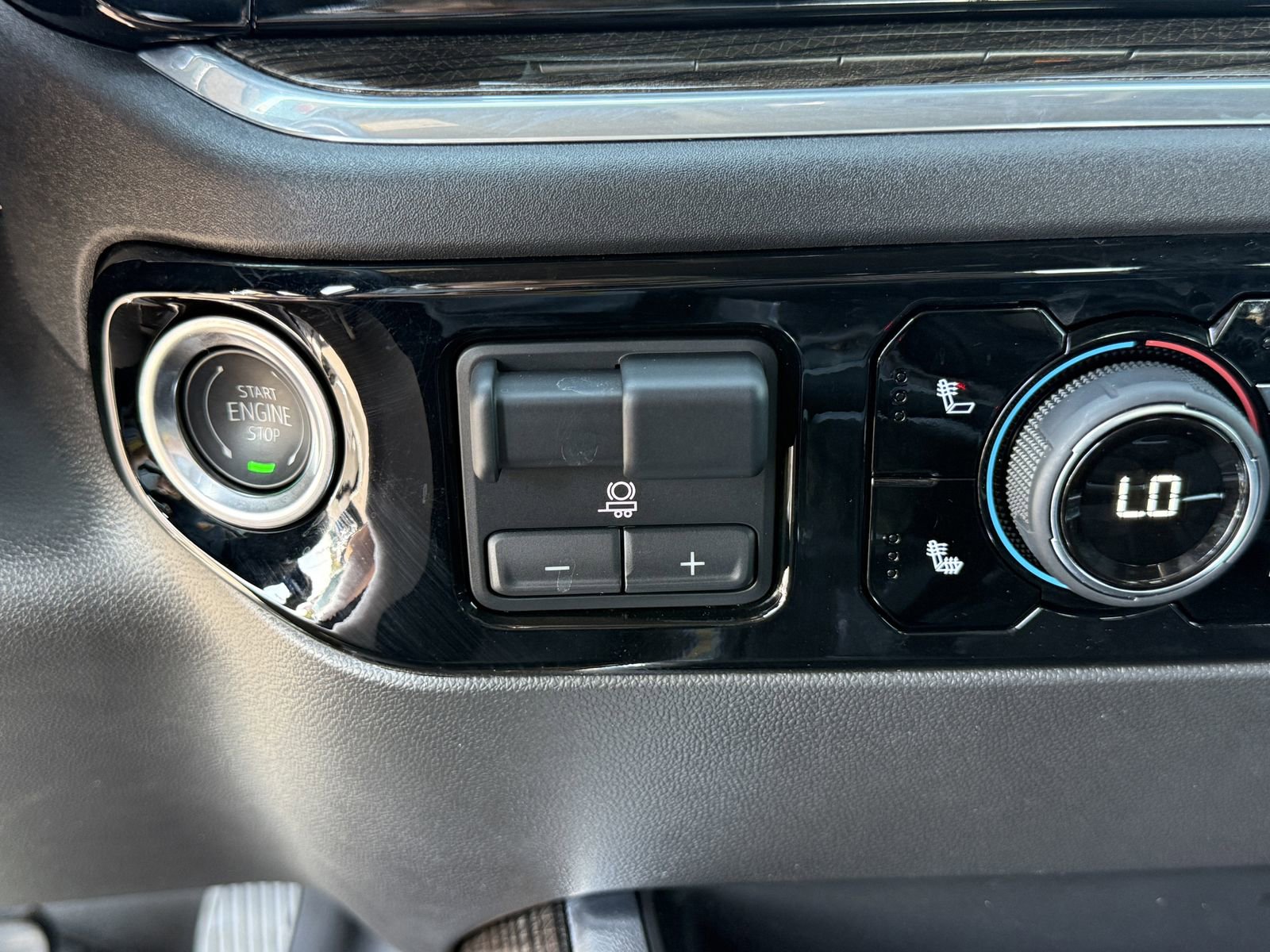 Used 2025 Chevrolet Silverado 1500 LT Trail Boss w/ Convenience Package II image 24