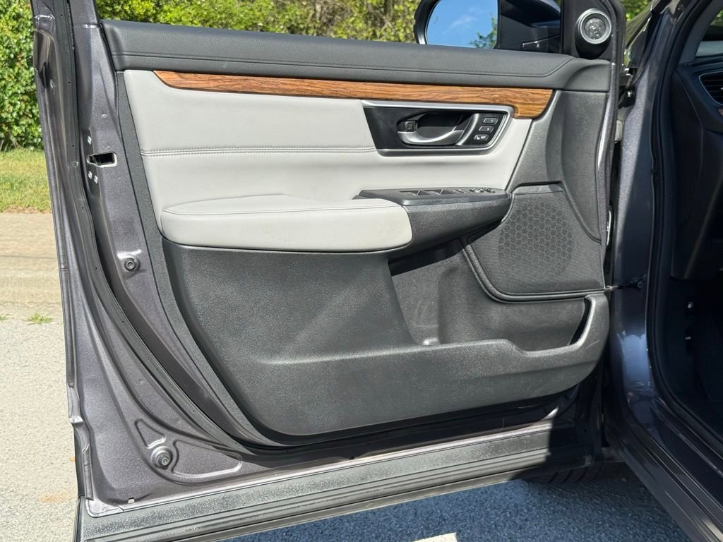 Used 2019 Honda CR-V Touring image 22