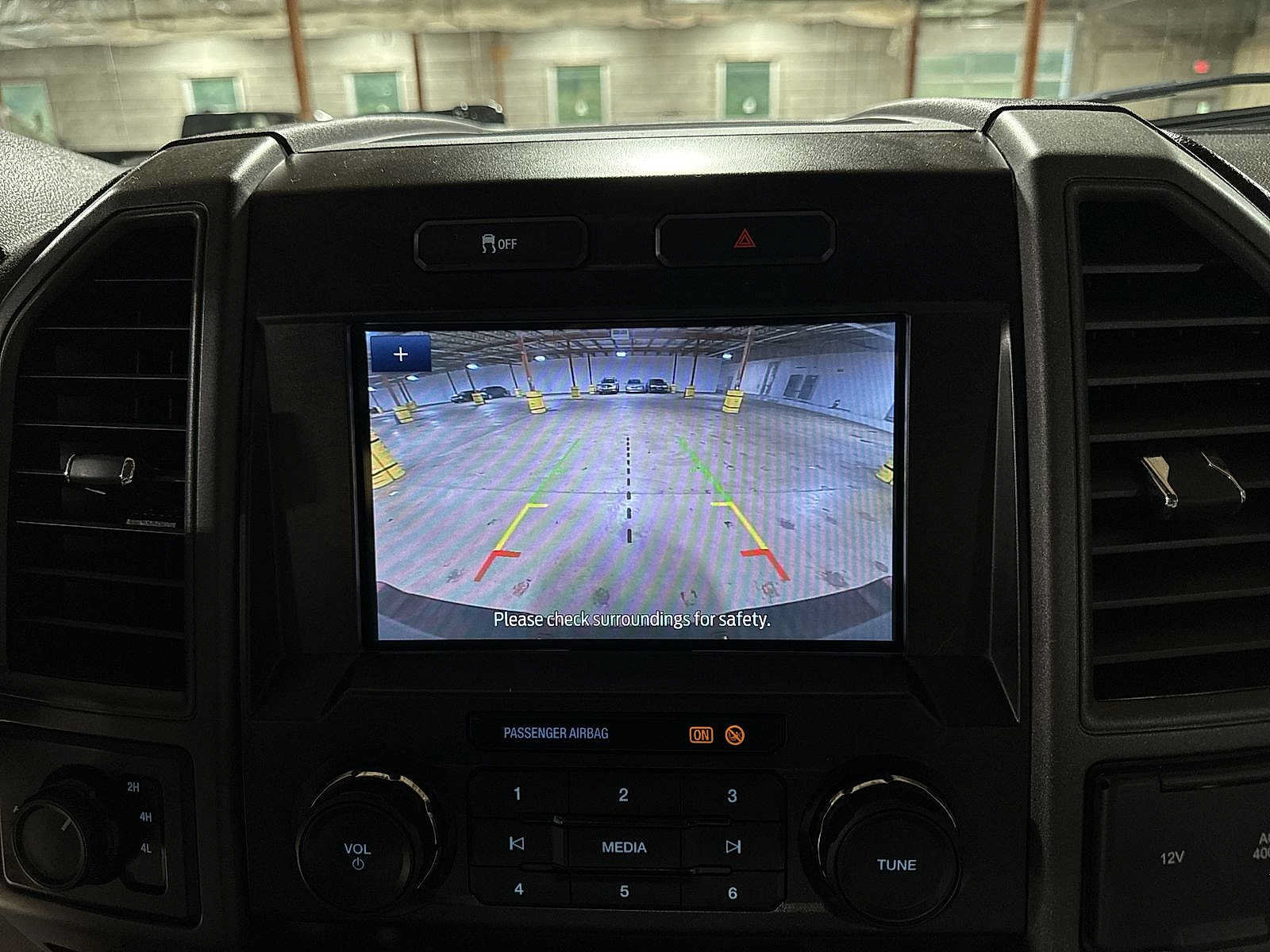 Used 2022 Ford F250 XL w/ Power Equipment Group AWD/4WD image 23