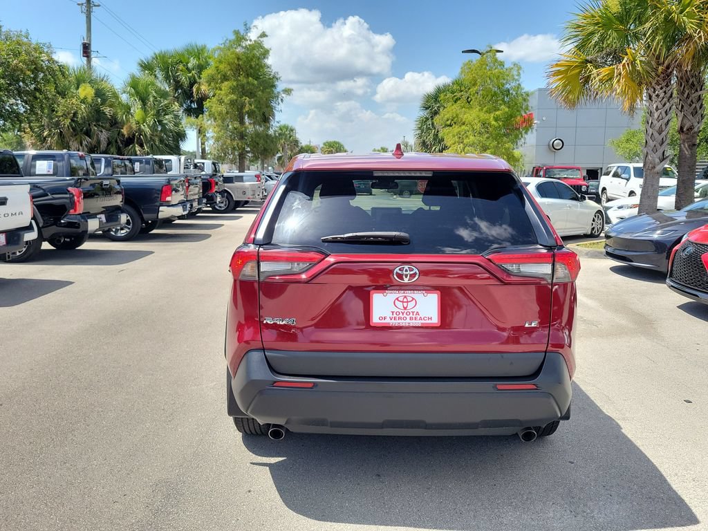 Used 2024 Toyota RAV4 LE FWD image 5