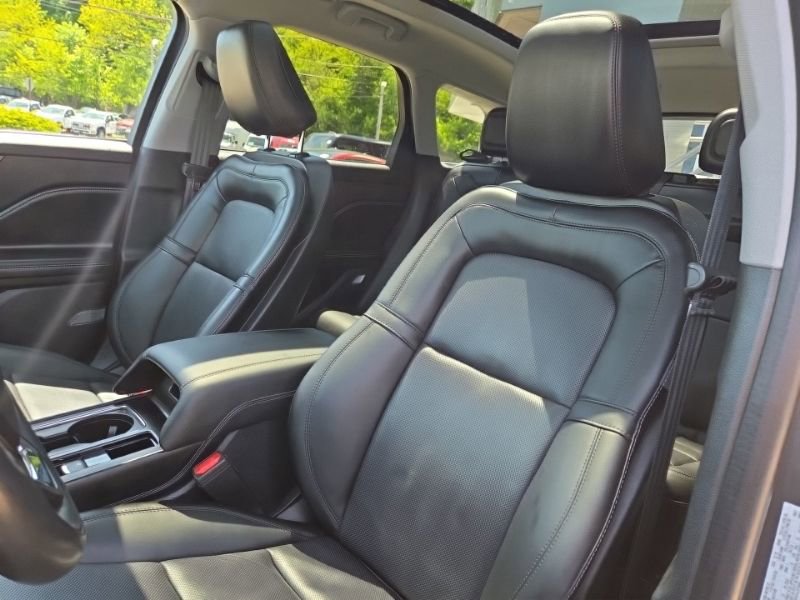 Used 2022 Lincoln Corsair AWD w/ Premium Package image 29