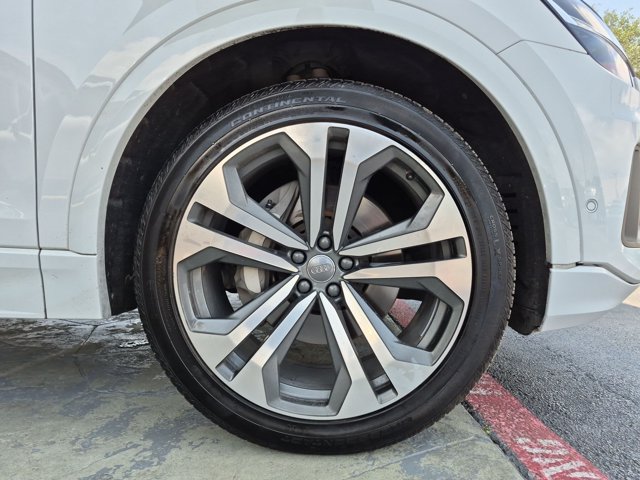 Used 2020 Audi Q8 Premium Plus w/ Premium Plus Package AWD/4WD image 26