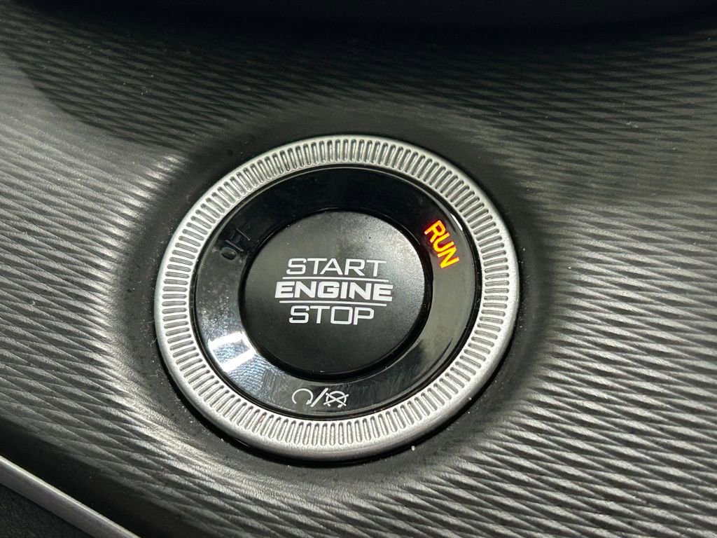 Used 2025 Jeep Grand Cherokee L Laredo image 50