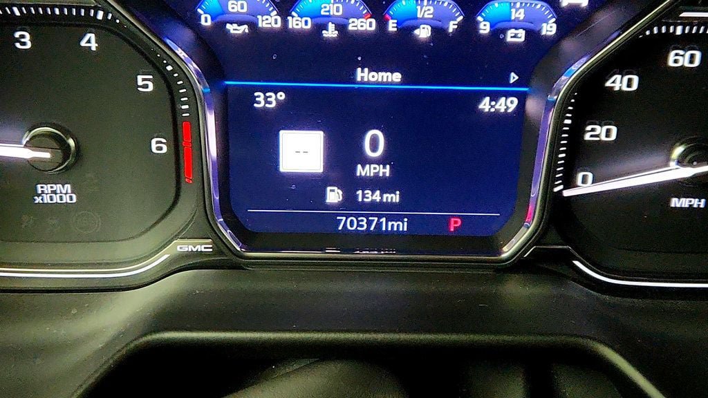 Used 2021 GMC Yukon SLT w/ SLT Premium Package AWD/4WD image 16
