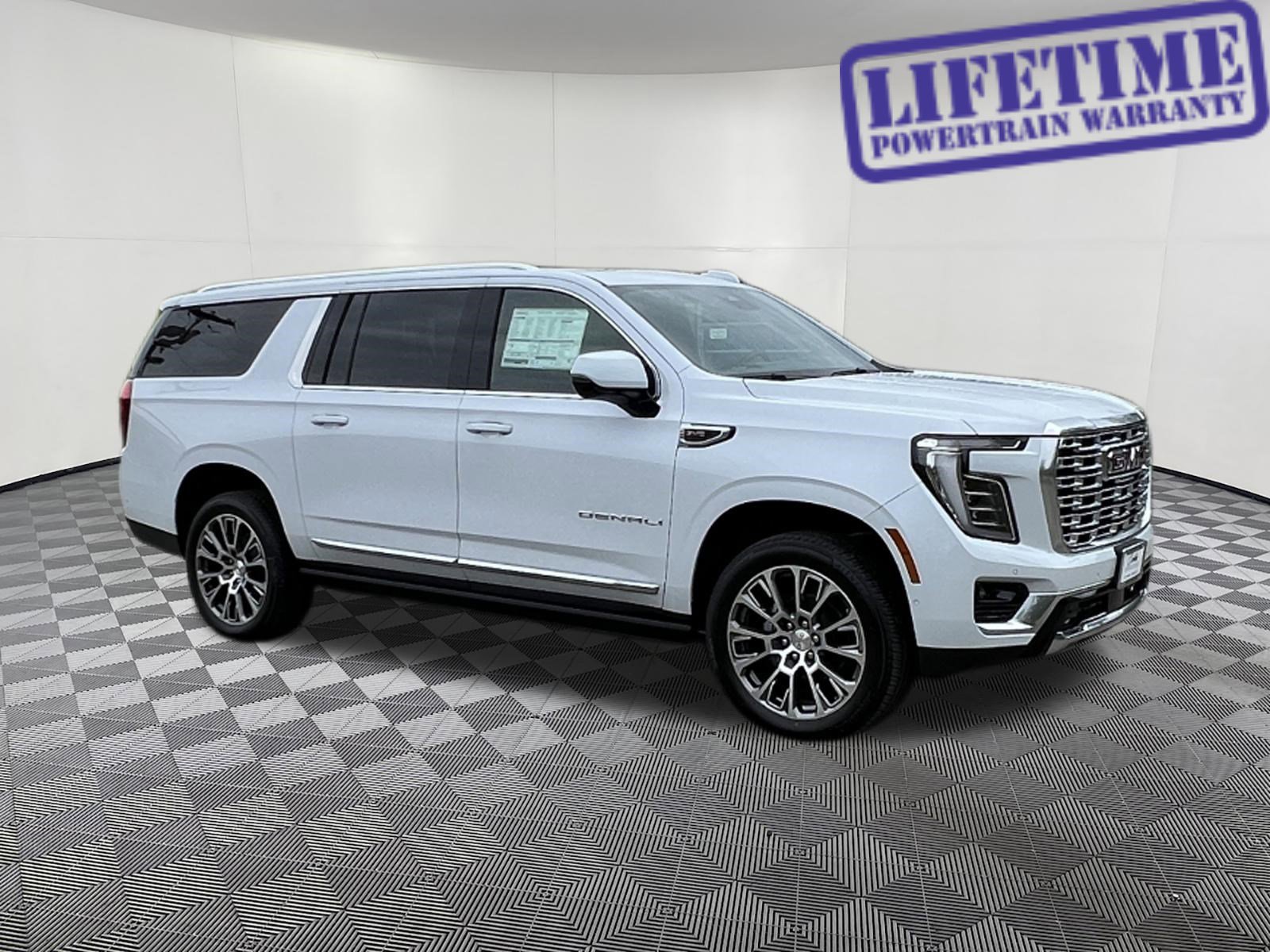 New 2026 GMC Yukon XL Denali w/ Sun & Power Step Package AWD/4WD image 1