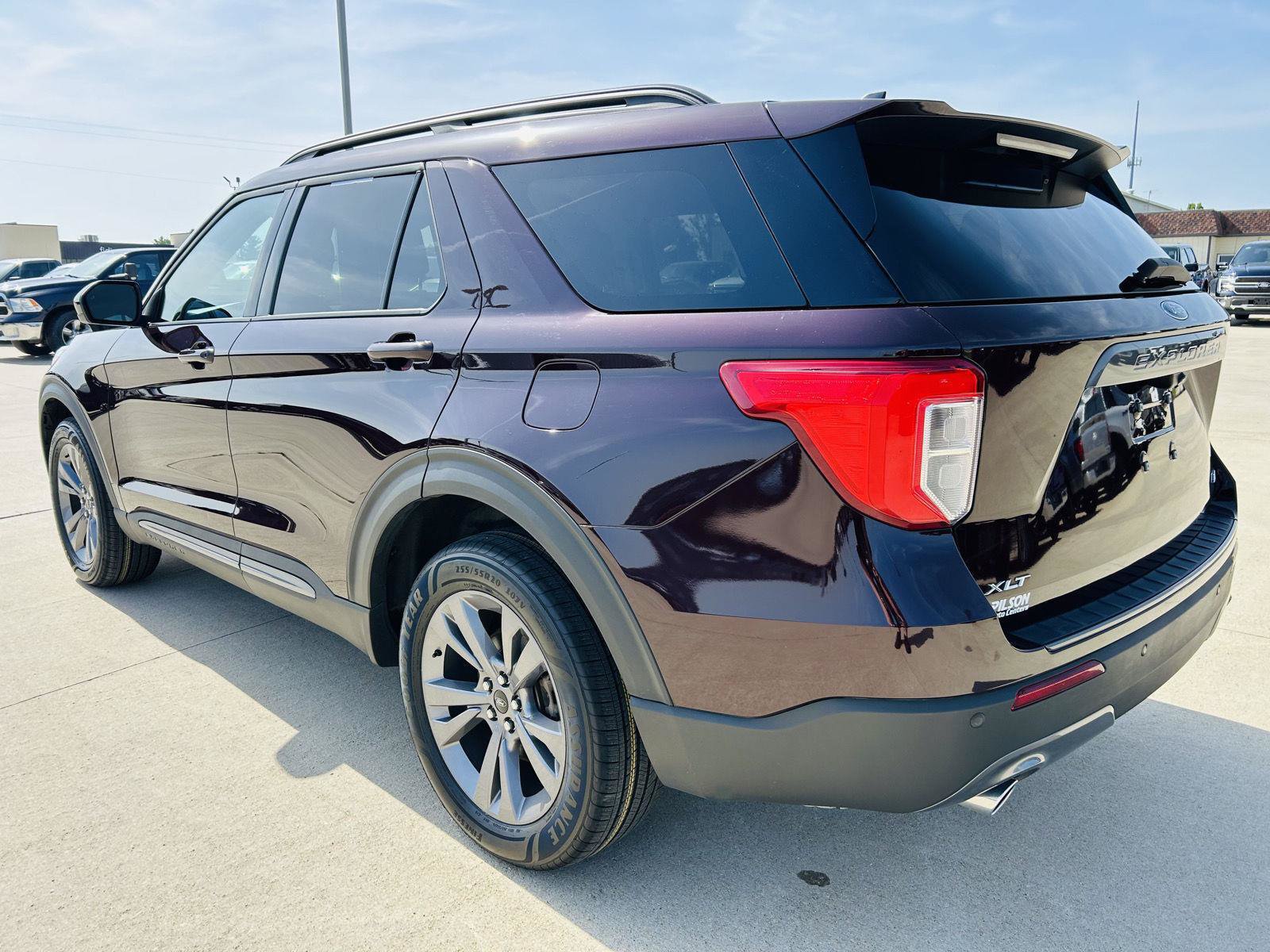 Used 2023 Ford Explorer XLT w/ Equipment Group 202A AWD/4WD image 41