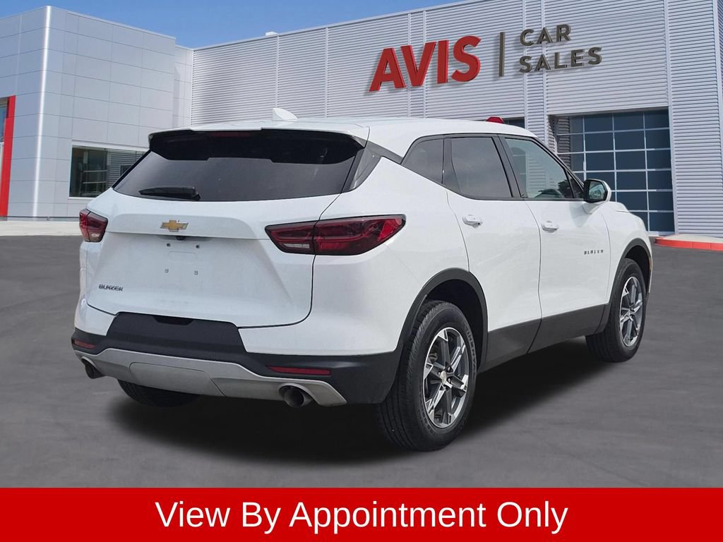 Used 2025 Chevrolet Blazer LT FWD image 6