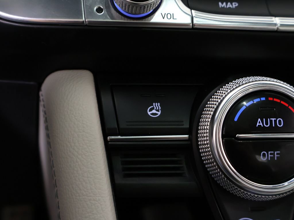 Used 2023 Genesis G70 2.0T w/ Sport Prestige Package image 55