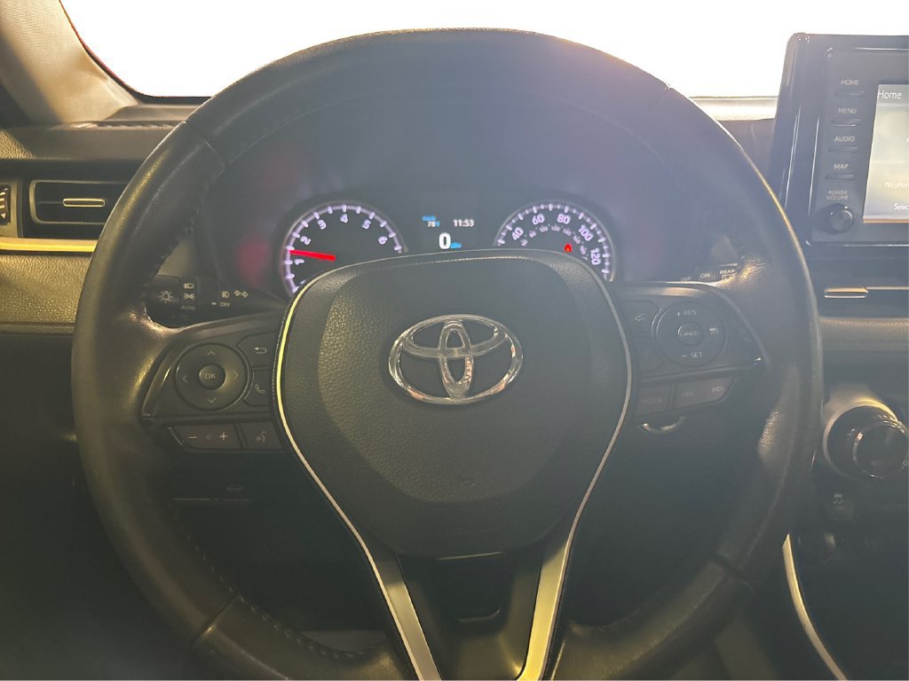 Used 2019 Toyota RAV4 XLE Premium FWD image 29