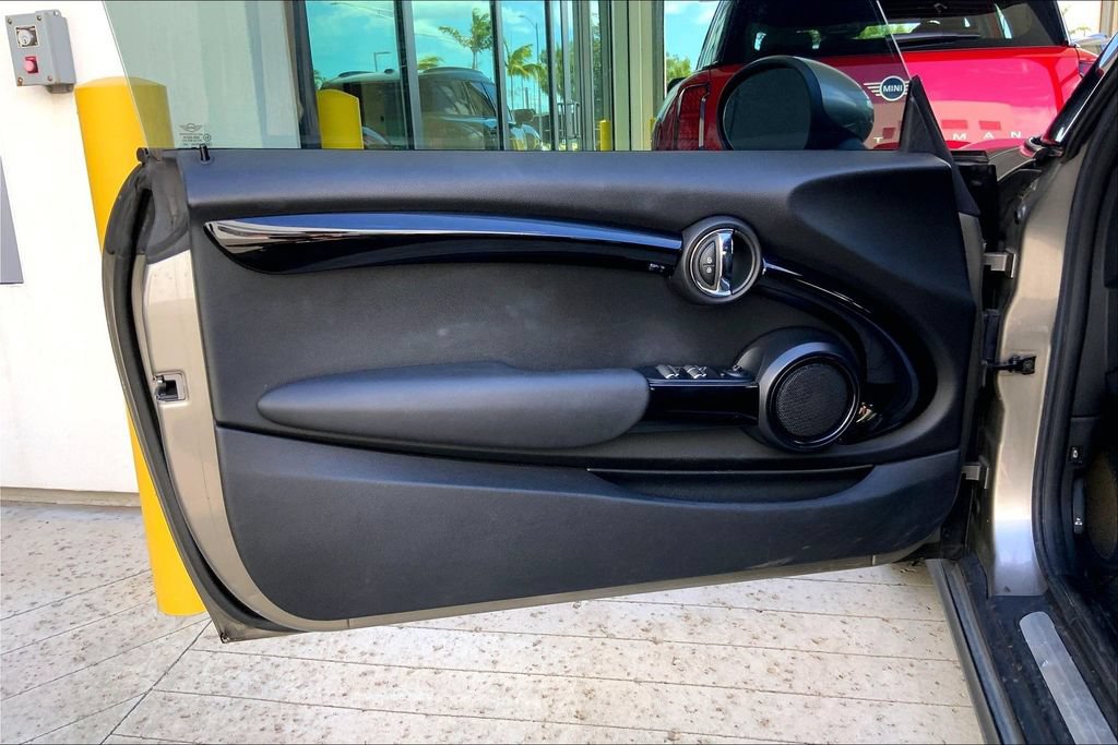 Used 2019 MINI Cooper Convertible FWD image 22