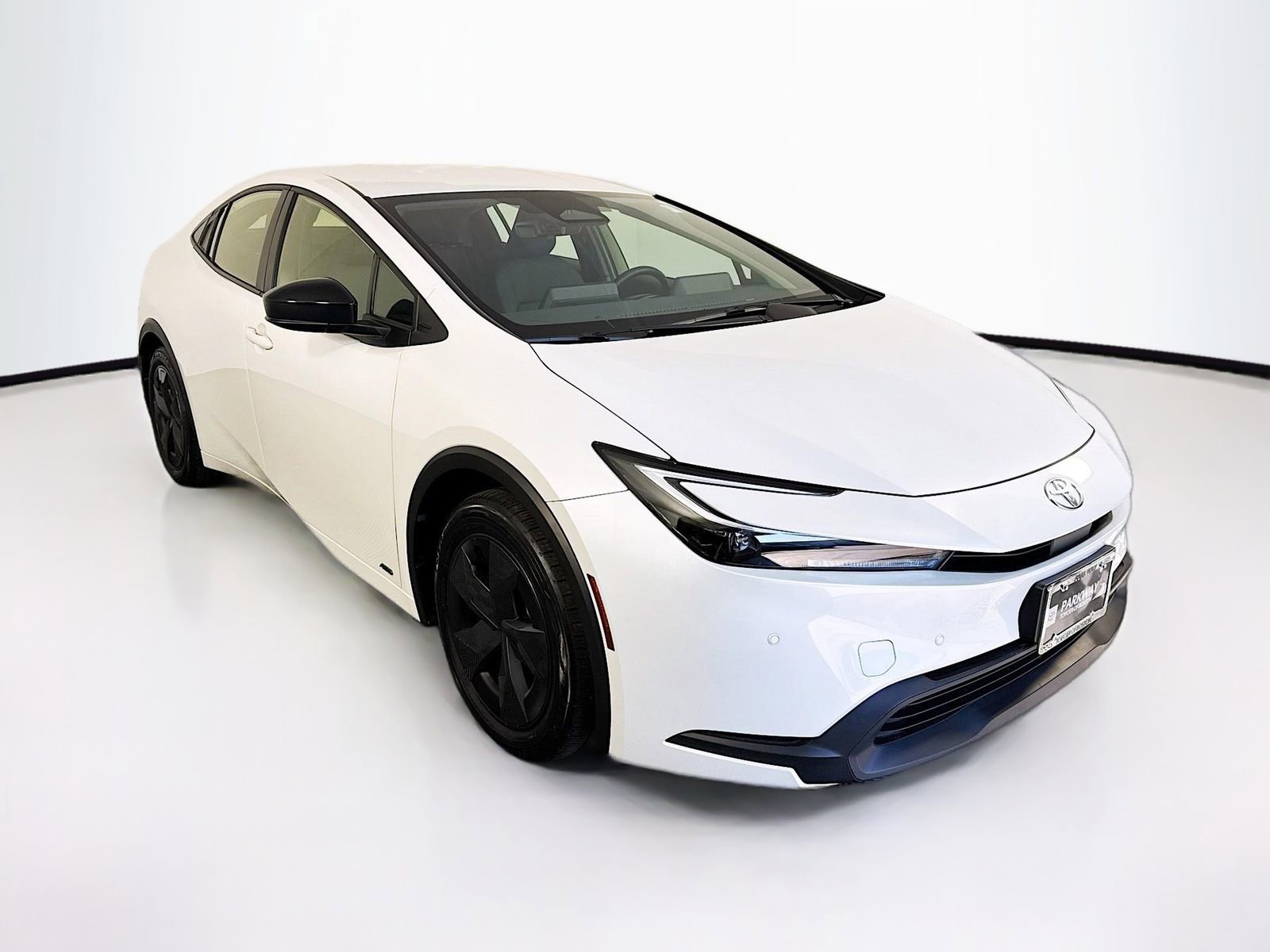 Used 2024 Toyota Prius LE AWD/4WD image 18