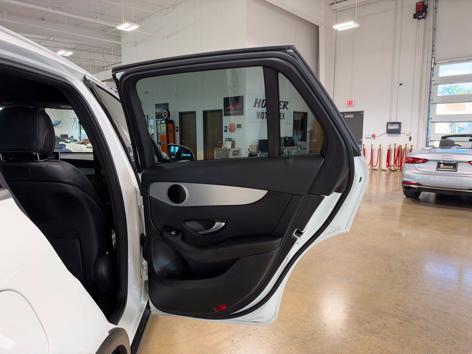 Used 2019 Mercedes-Benz GLC 300 image 34