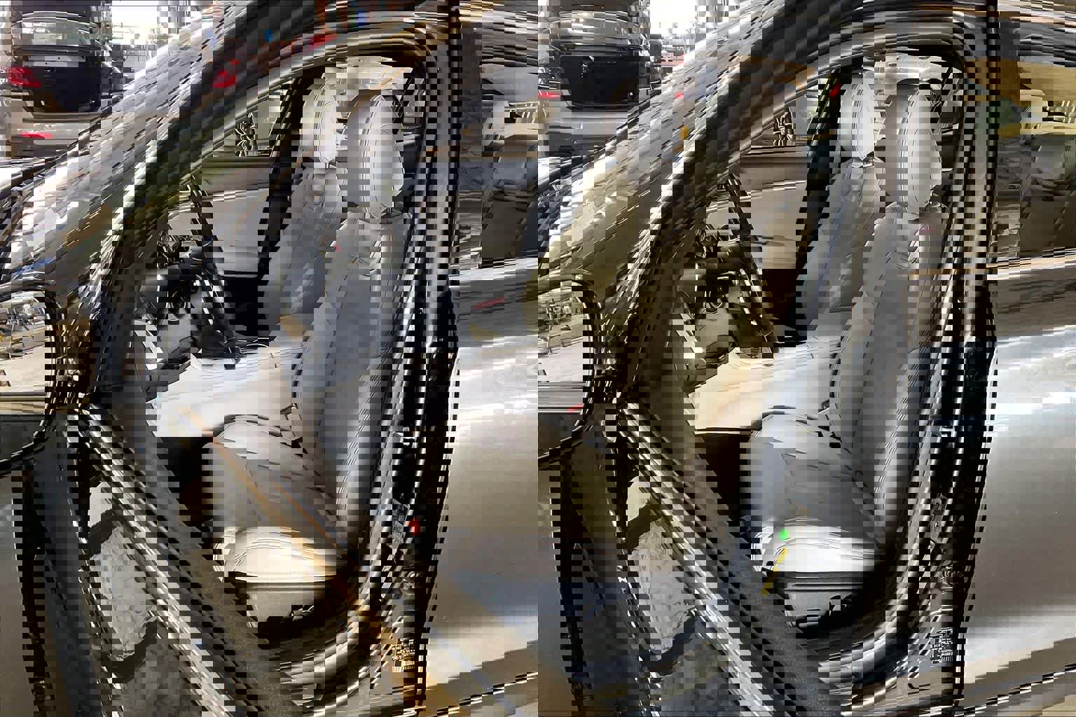 Used 2022 Genesis G70 2.0T image 8