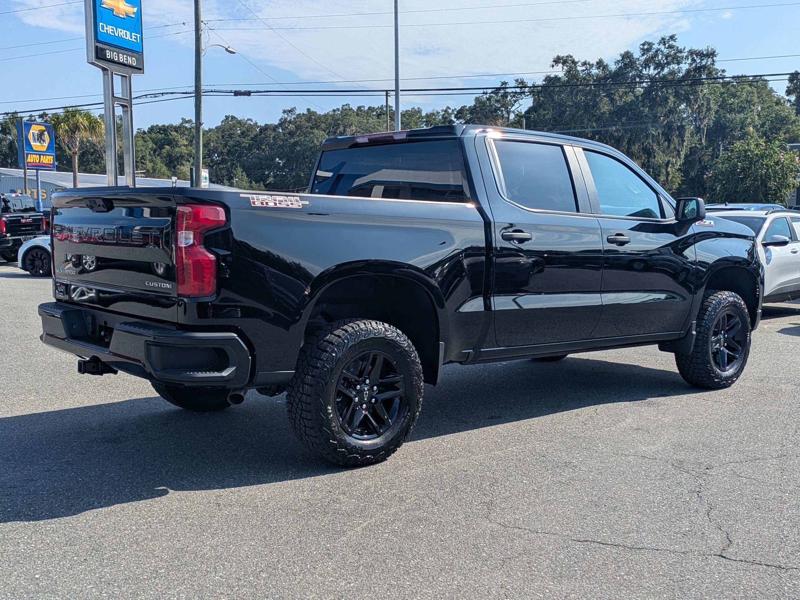 New 2026 Chevrolet Silverado 1500 Custom Trail Boss AWD/4WD image 4