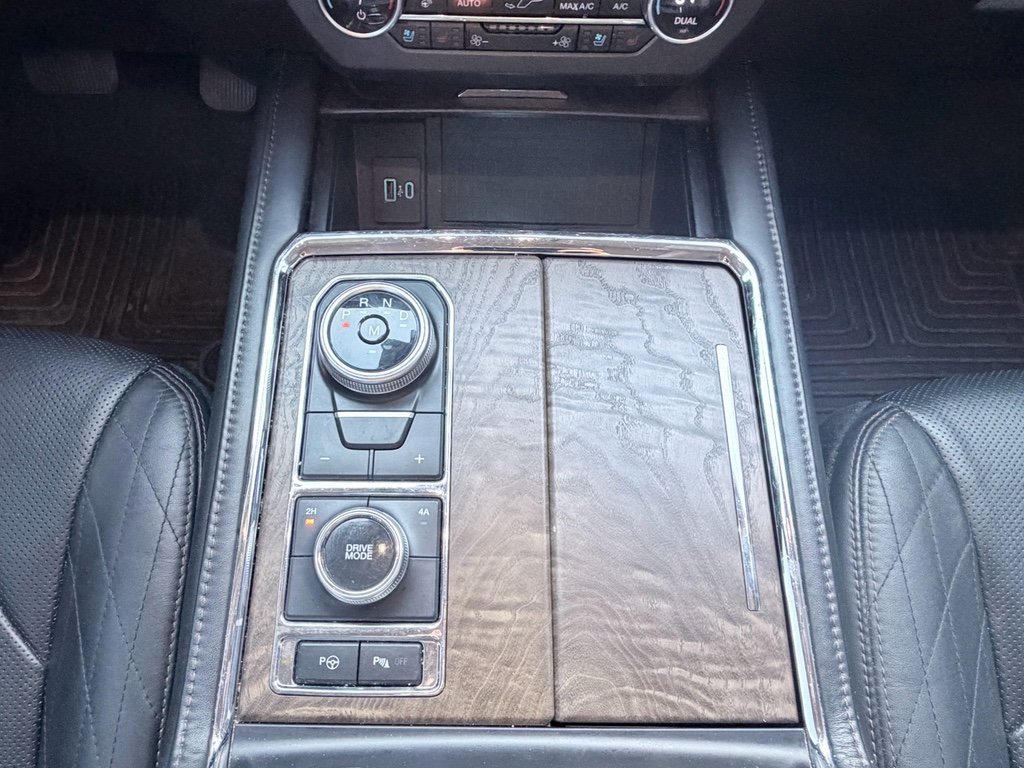Used 2021 Ford Expedition Platinum image 19