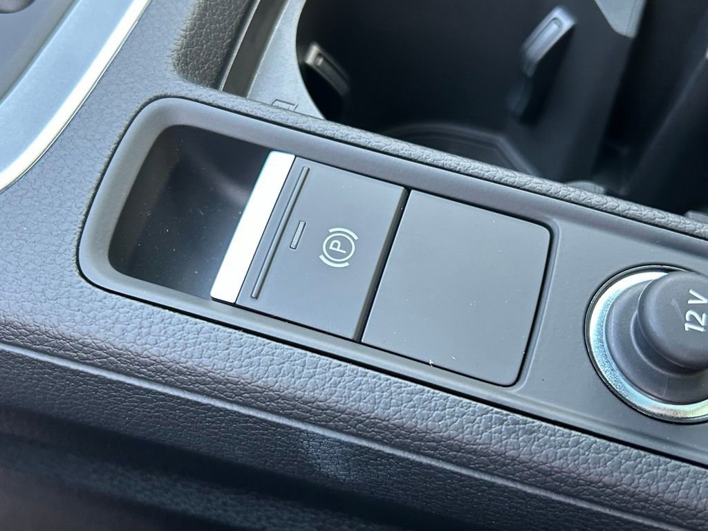 New 2025 Audi Q3 2.0T Premium w/ Convenience Package AWD/4WD image 35