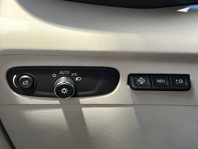 Used 2023 Buick Envision Avenir AWD/4WD image 18