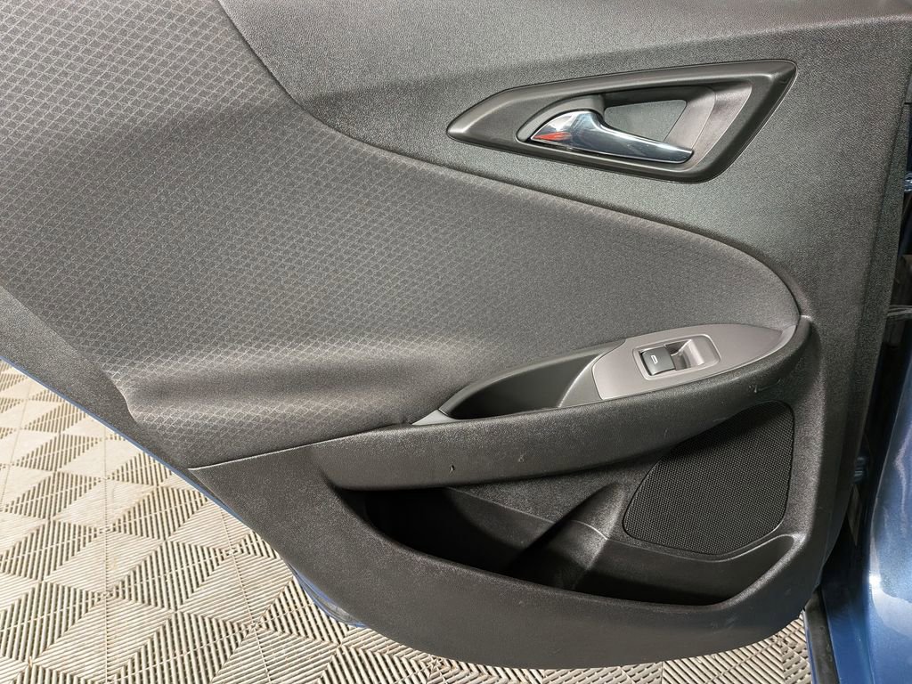 Used 2024 Chevrolet Malibu LT image 31