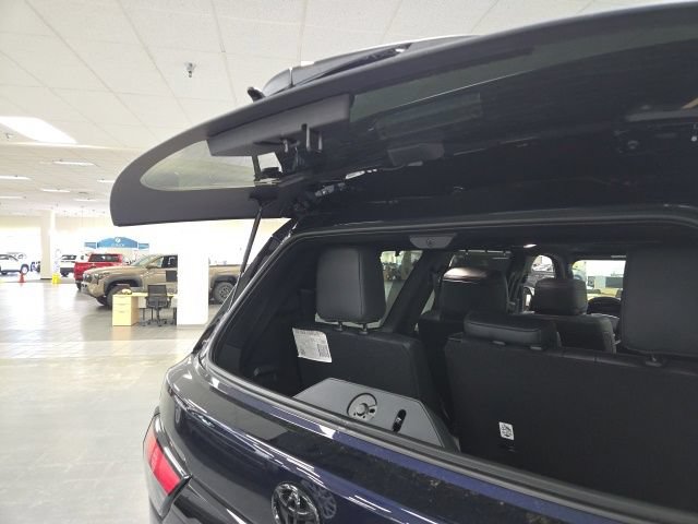 New 2026 Toyota Sequoia Platinum AWD/4WD image 17
