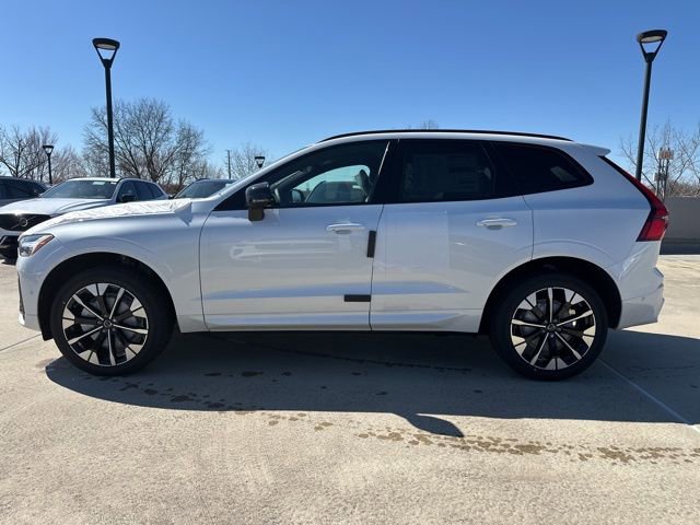 New 2026 Volvo XC60 B5 Plus w/ Protection Package Premier image 4