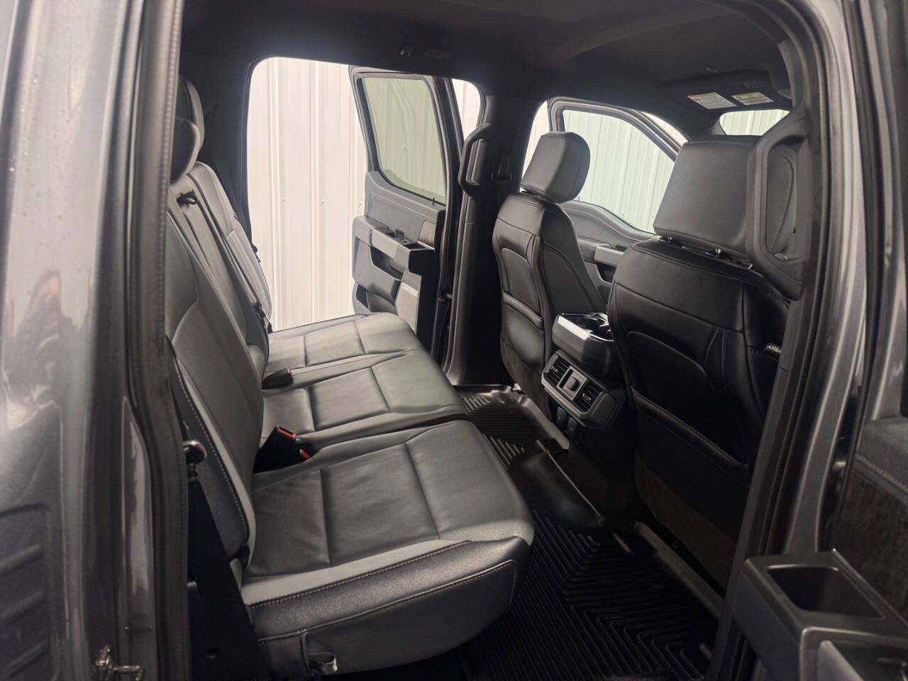 Used 2022 Ford F150 Lightning Lariat image 28