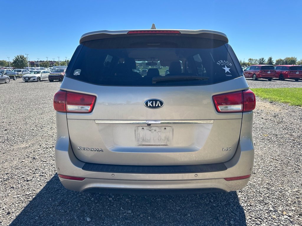 Used 2016 Kia Sedona LX w/ LX Convenience Package FWD image 8