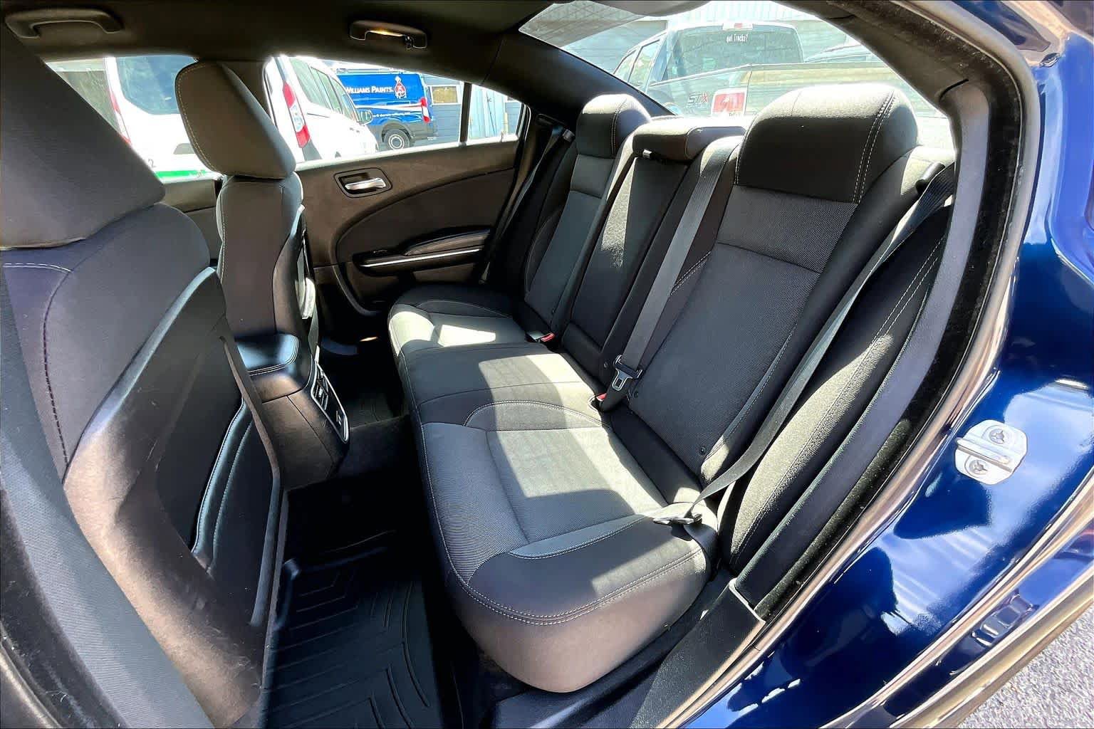 Used 2015 Dodge Charger SE image 21