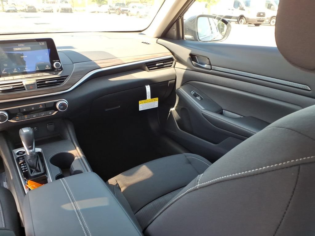 New 2026 Nissan Altima 2.5 SV FWD image 26