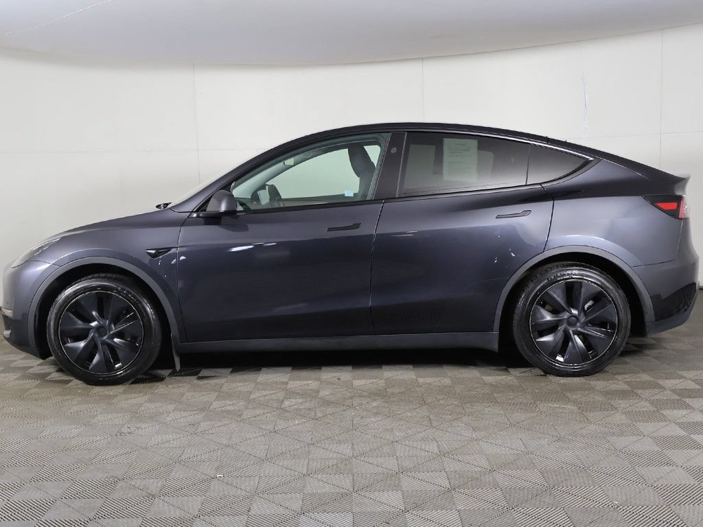Used 2025 Tesla Model Y Long Range AWD/4WD image 21