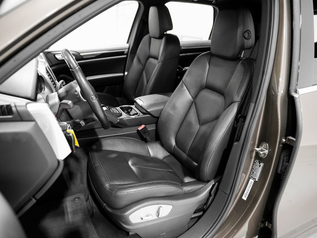 Used 2012 Porsche Cayenne image 10