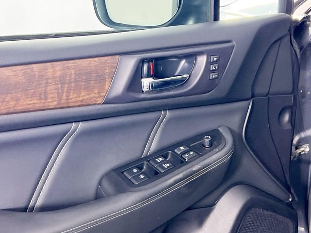 Used 2019 Subaru Outback 2.5i Limited AWD/4WD image 18