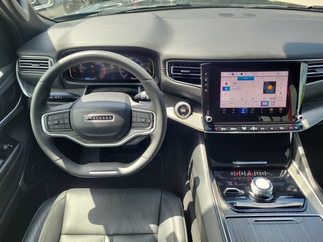 Used 2024 Jeep Wagoneer Series II AWD/4WD image 16