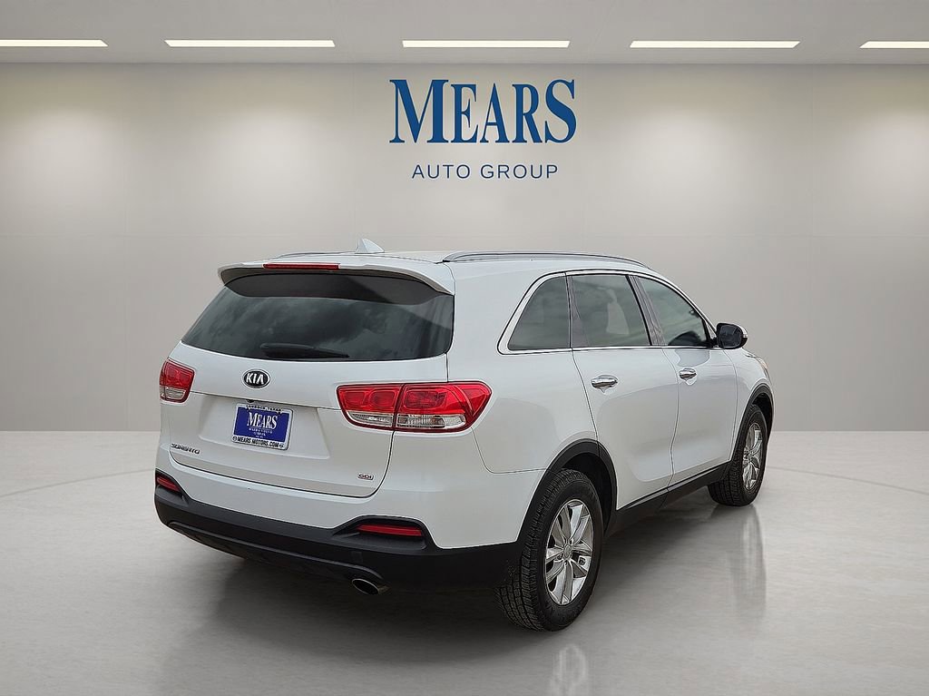 Used 2016 Kia Sorento LX image 5