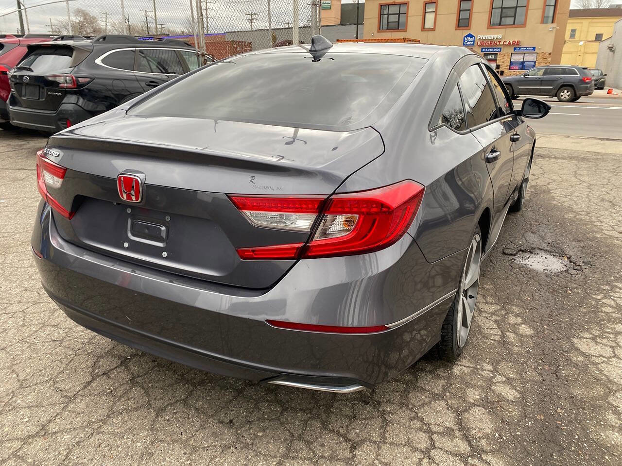 Used 2018 Honda Accord EX-L image 9