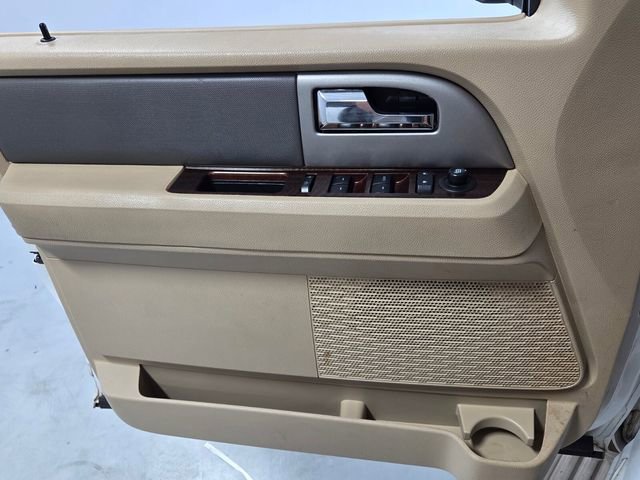 Used 2014 Ford Expedition EL XLT w/ Equipment Group 202A image 28