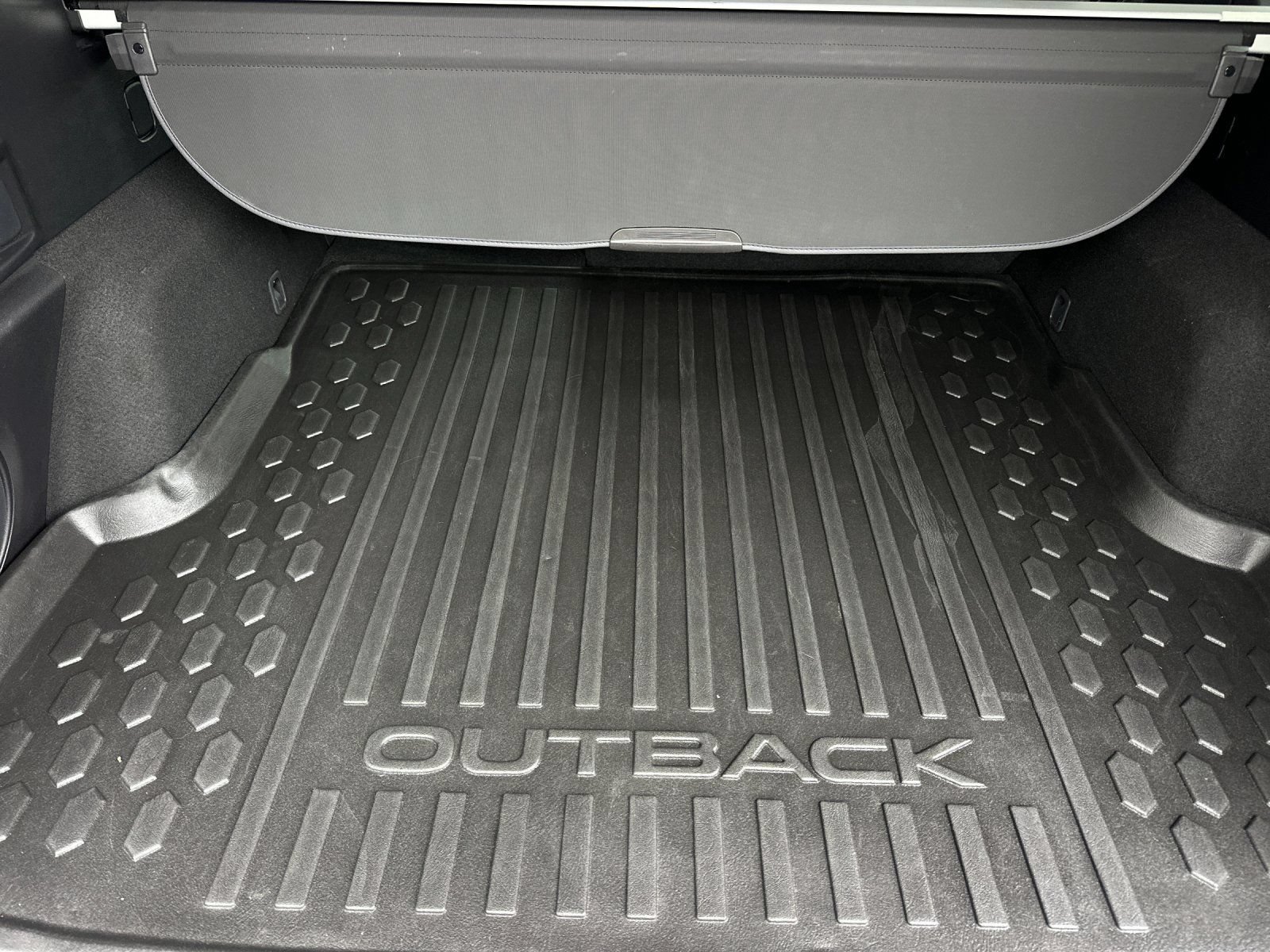 Used 2023 Subaru Outback Limited AWD/4WD image 14