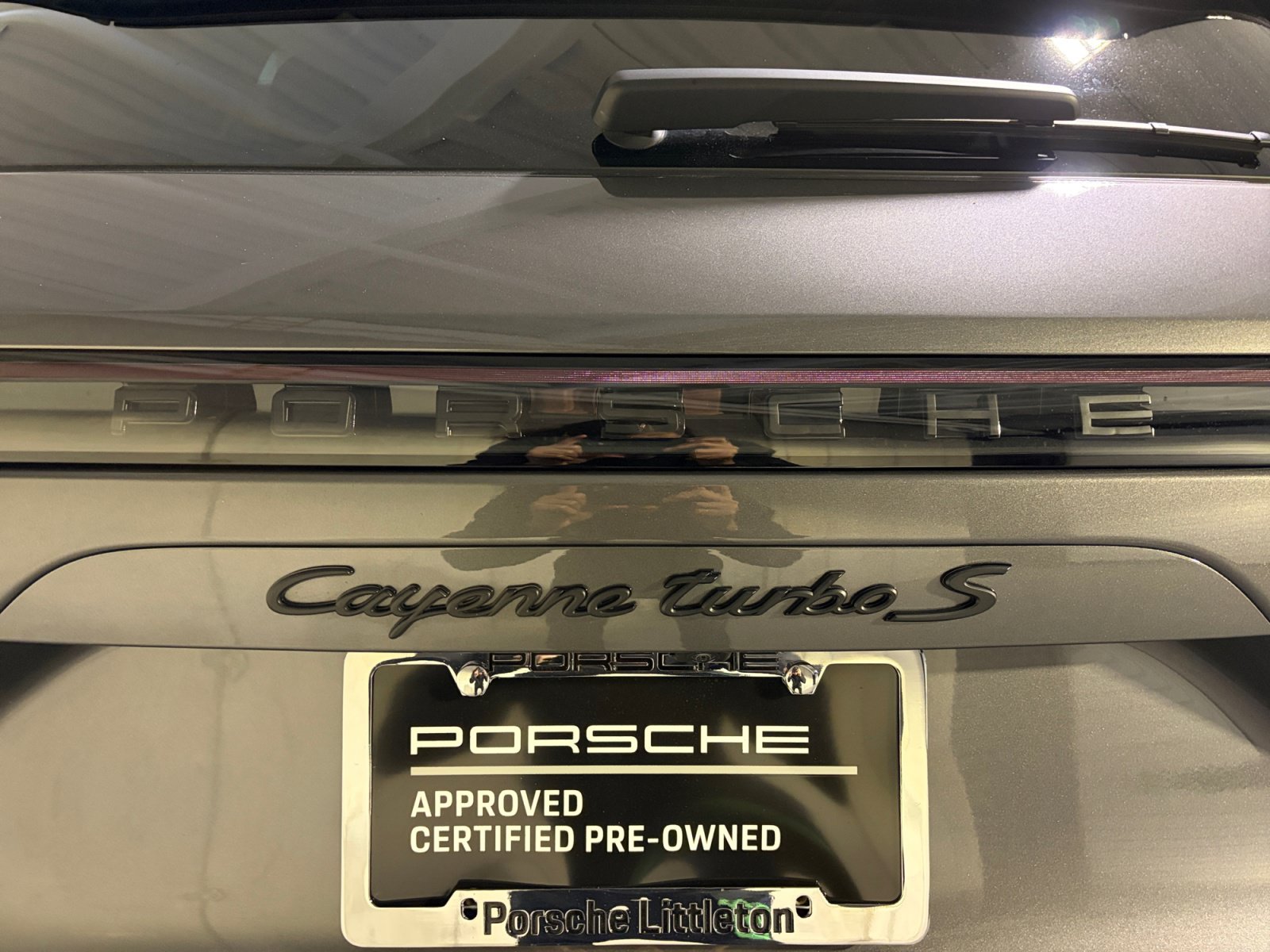 Certified 2023 Porsche Cayenne Turbo S AWD/4WD image 17